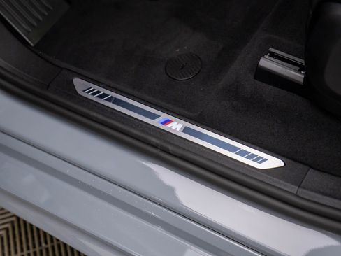 New 2026 BMW X6 xDrive40i w/ Executive Package image 14