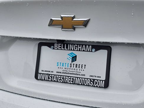 Used 2021 Chevrolet Malibu LT FWD image 13