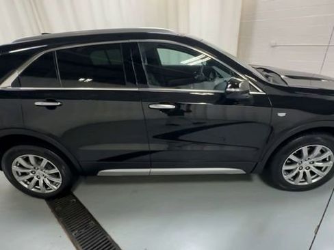 Used 2023 Cadillac XT4 Premium Luxury w/ Cold Weather Package image 9