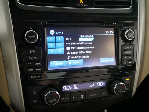 Used 2015 Nissan Altima 2.5 SL w/ Technology Package image 22