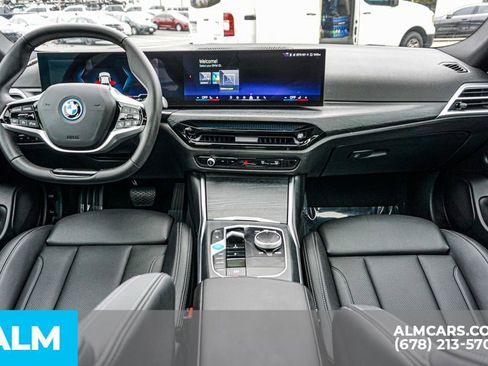 Used 2025 BMW i4 eDrive40 image 27