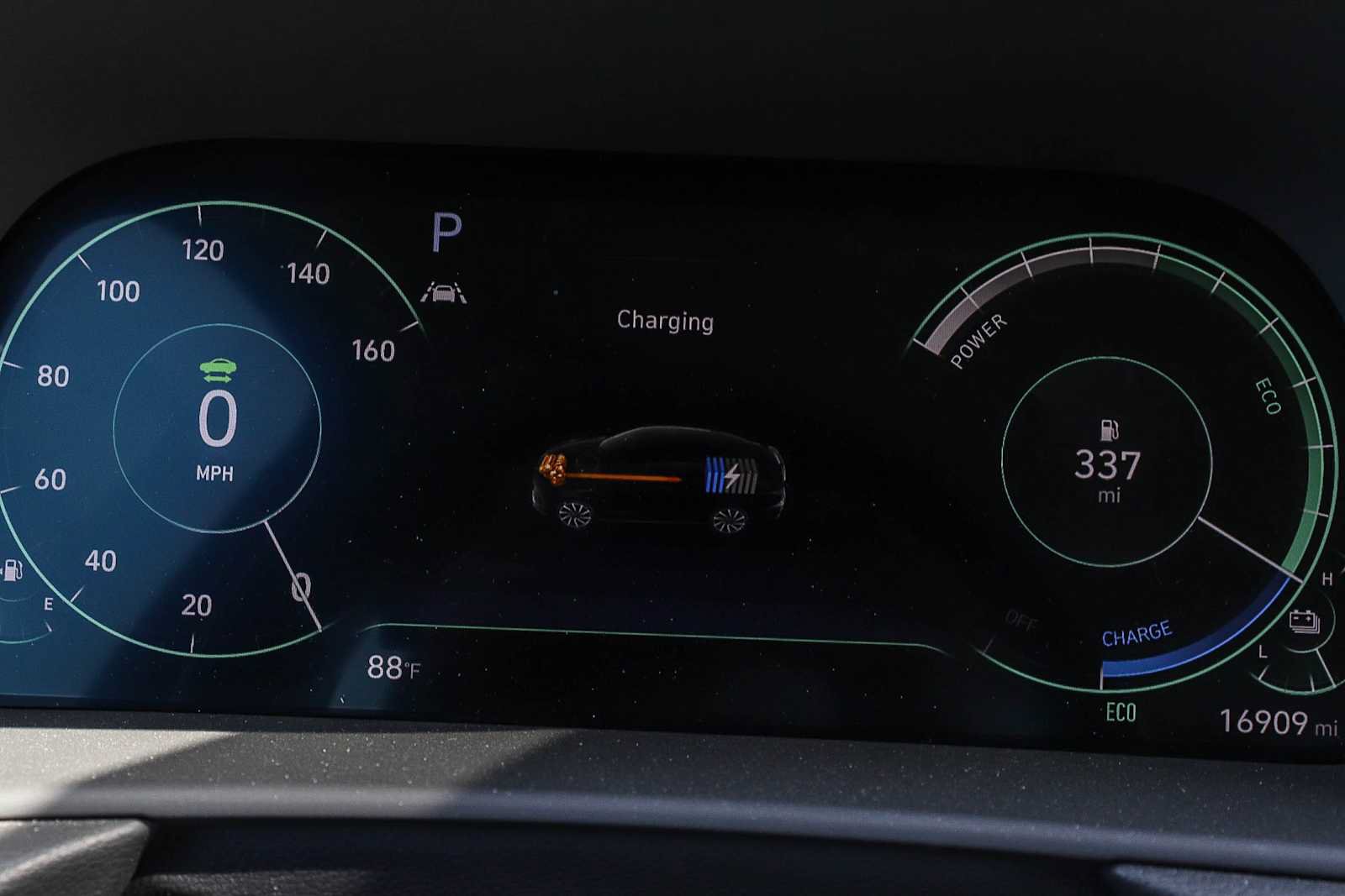 Used 2023 Hyundai Sonata Limited FWD image 32