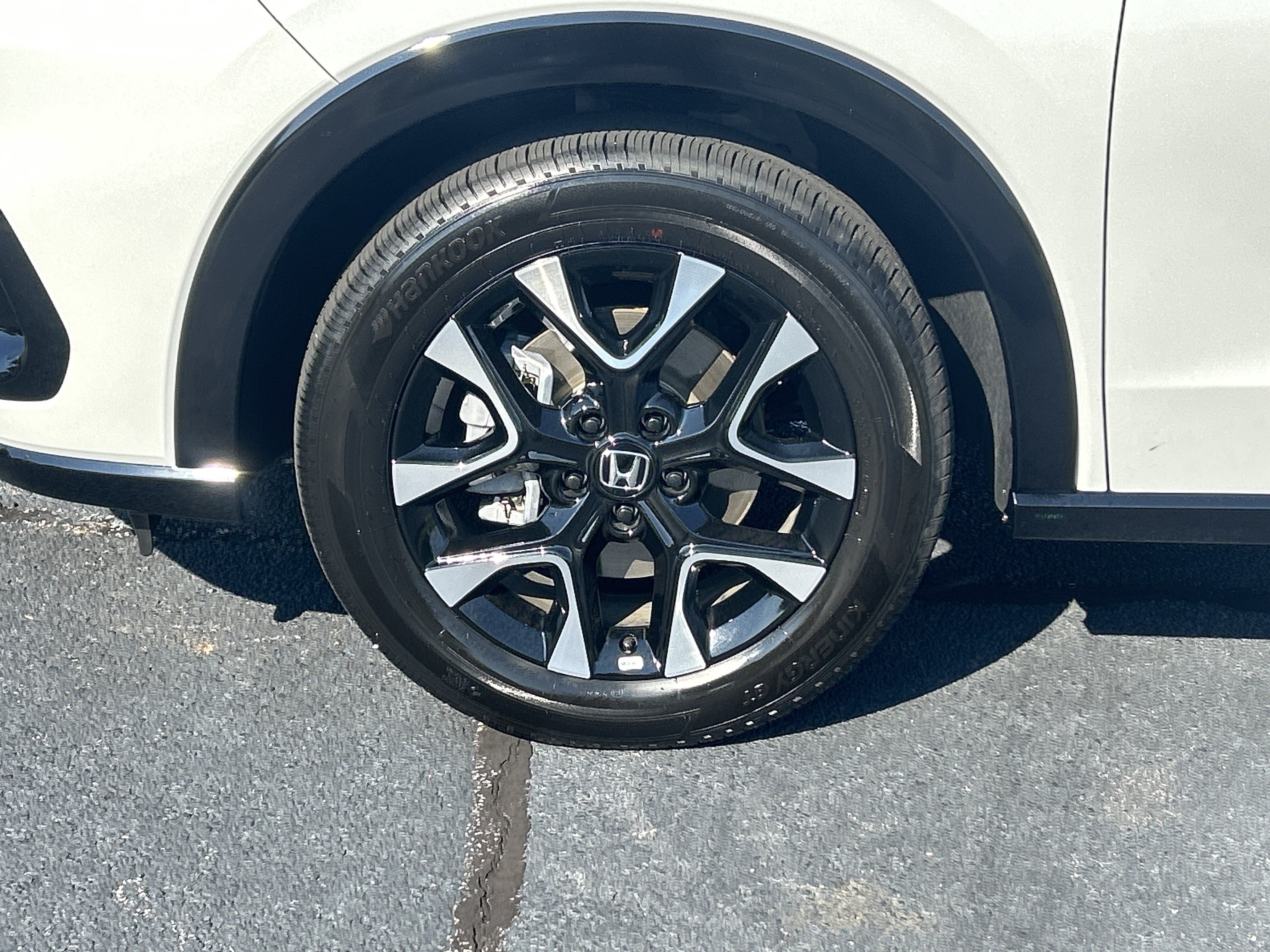 Certified 2027 Honda HR-V EX-L image 32