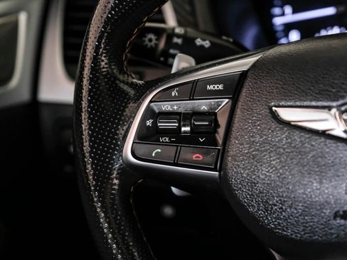 Used 2019 Genesis G80 3.3T Sport RWD image 16