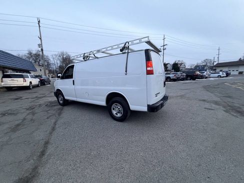 Used 2020 Chevrolet Express 2500 2500 3dr Cargo Van w/ Driver Convenience Package image 20