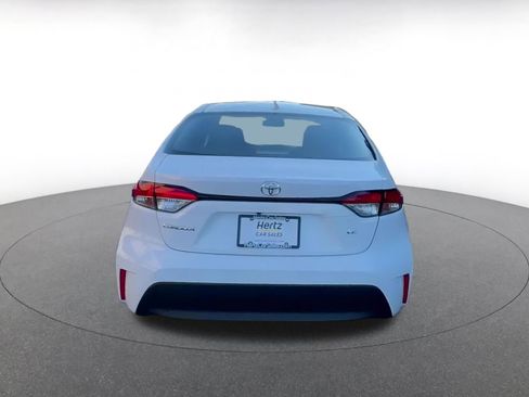 Used 2025 Toyota Corolla LE image 12