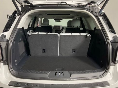 New 2026 Ford Explorer Platinum AWD/4WD image 11