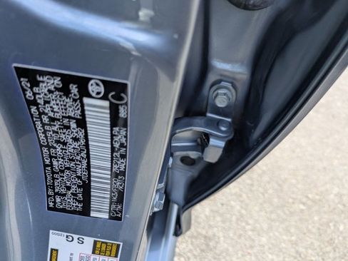 Used 2022 Toyota Corolla LE image 23