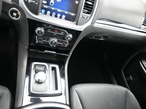 Used 2023 Chrysler 300 Touring w/ Sport Appearance Package RWD image 9