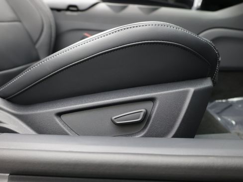 Used 2026 Ford Mustang Premium RWD image 32