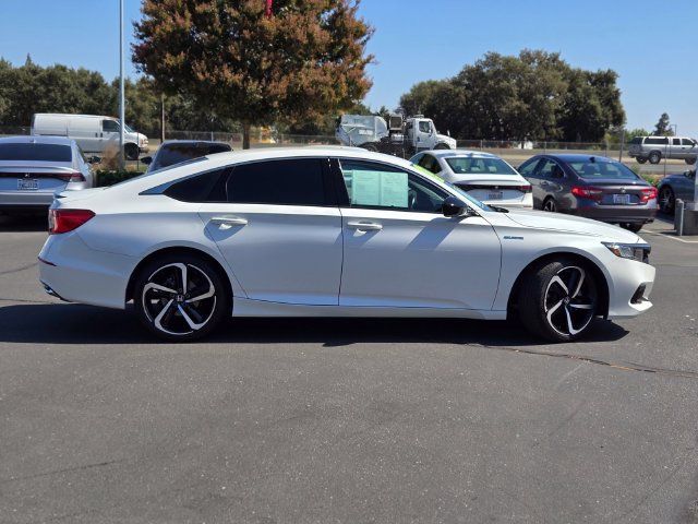 Used 2022 Honda Accord Sport image 3