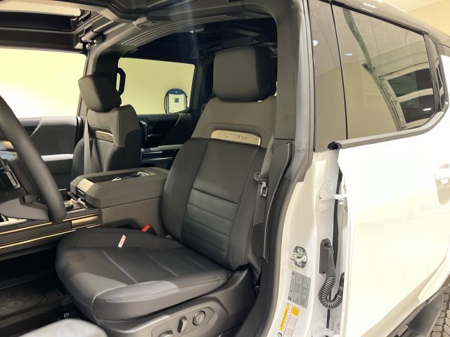 Used 2025 GMC Hummer EV 2X AWD/4WD image 17