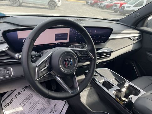 Used 2025 Buick Enclave Preferred image 10
