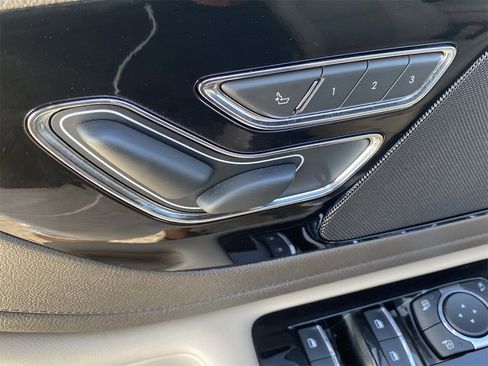 Certified 2023 Lincoln Aviator Reserve w/ Equipment Group 201A image 24