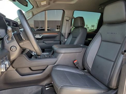 Used 2025 GMC Sierra 1500 Denali AWD/4WD image 19