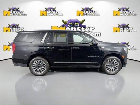 Used 2023 GMC Yukon Denali Ultimate image 4
