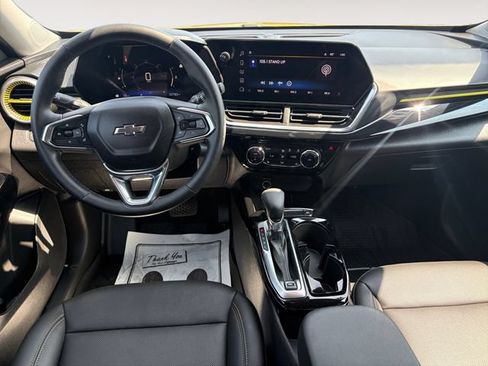 Used 2024 Chevrolet Trax ACTIV w/ Driver Confidence Package FWD image 10