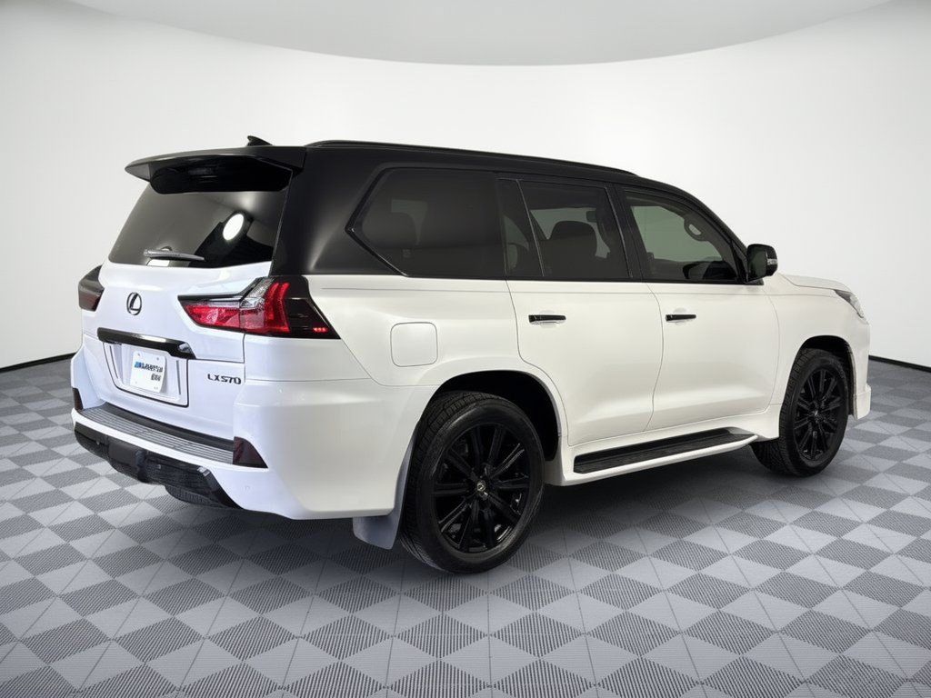 Used 2018 Lexus LX 570 4WD w/ Luxury Package image 9