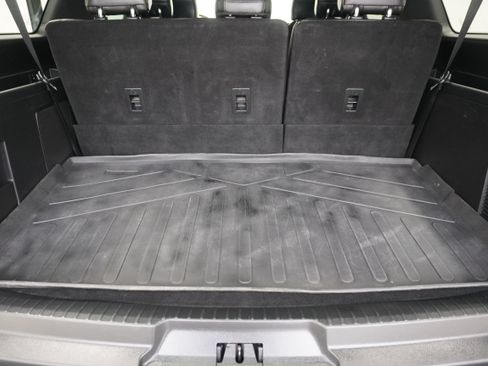 Used 2018 Ford Expedition Max Limited w/ Equipment Group 302A RWD image 33