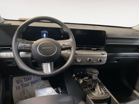 New 2026 Hyundai Kona SE image 14