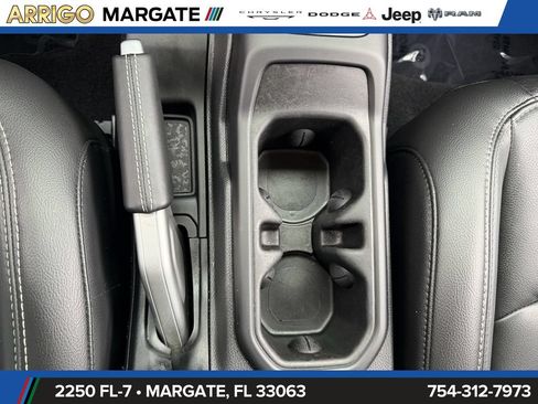 Used 2021 Jeep Wrangler Unlimited Sahara w/ Safety Group AWD/4WD image 29