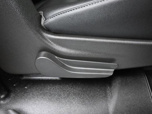 Used 2020 GMC Yukon XL SLT image 44