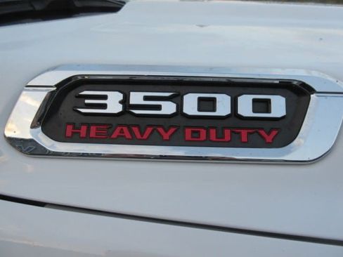 Used 2022 RAM 3500 Tradesman AWD/4WD image 15