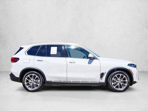 Used 2026 BMW X5 xDrive40i AWD/4WD image 4