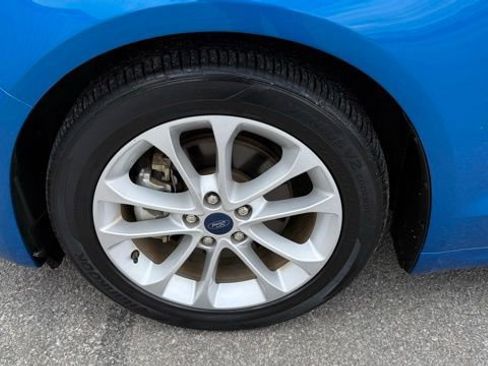 Used 2020 Ford Fusion SE FWD image 9