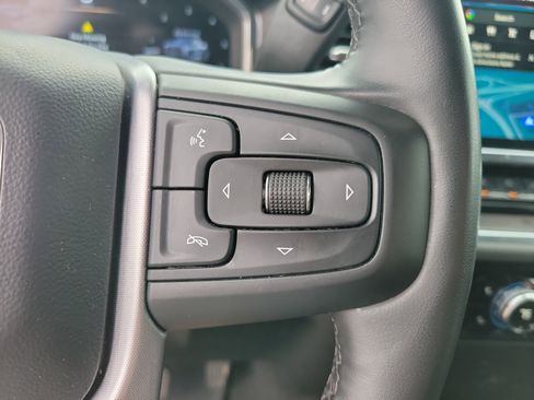 Used 2025 GMC Sierra 1500 SLT RWD image 16