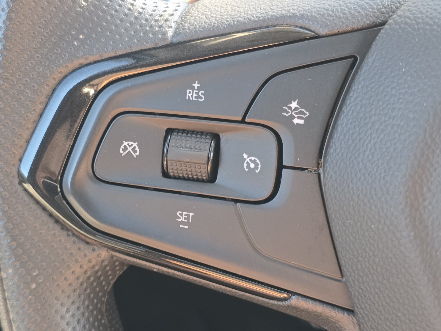 Certified 2023 Chevrolet TrailBlazer LT FWD image 12