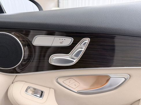 Used 2021 Mercedes-Benz GLC 300 image 43