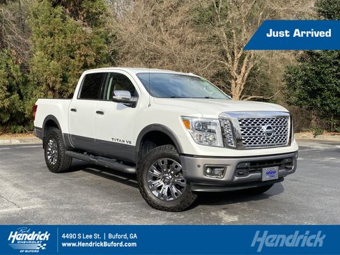 Used 2018 Nissan Titan Platinum Reserve image 1