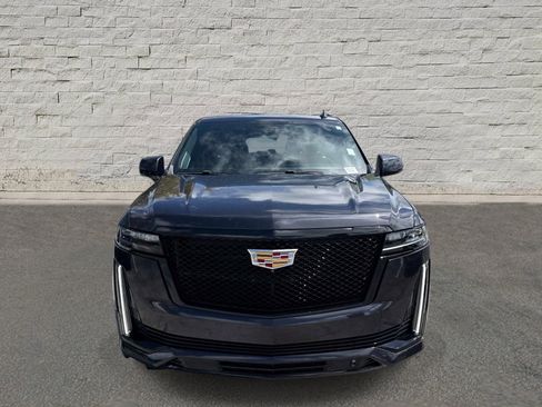 Certified 2024 Cadillac Escalade Sport Platinum w/ Heavy-Duty Trailer Package AWD/4WD image 2