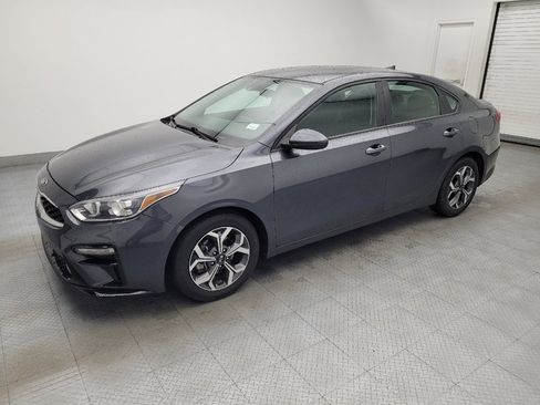 Used 2019 Kia Forte LXS FWD image 2