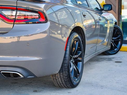 Used 2018 Dodge Charger SXT w/ Blacktop Package image 36
