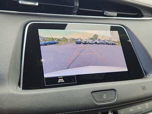 Used 2021 Cadillac XT4 Premium Luxury AWD/4WD image 19