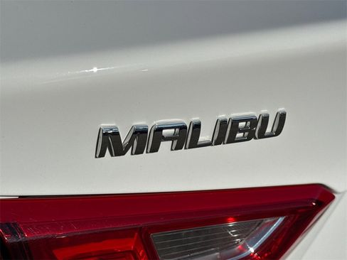 Used 2023 Chevrolet Malibu LT image 9
