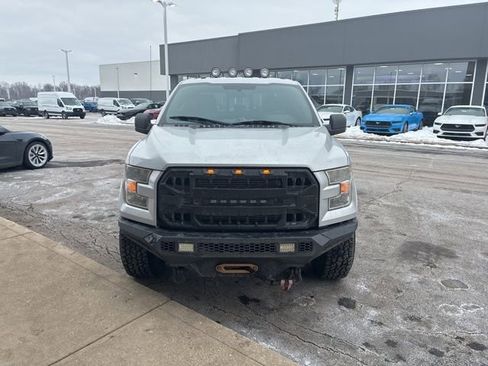 Used 2015 Ford F150 XLT w/ Equipment Group 302A Luxury image 3