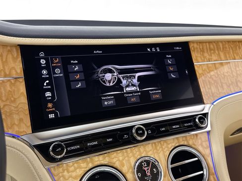 Used 2020 Bentley Continental GT image 12