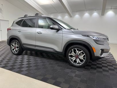 Used 2023 Kia Seltos SX w/ SX Sunroof Package