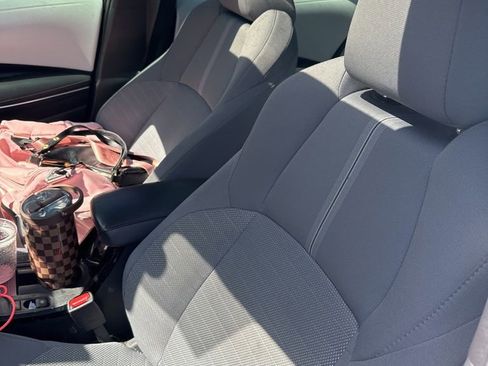 Used 2023 Toyota Corolla SE w/ SE Premium Package FWD image 9