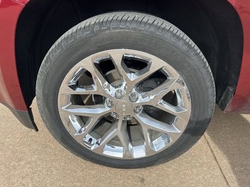 Used 2019 GMC Yukon SLT w/ Premium Edition image 12