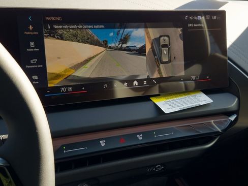 New 2026 BMW X3 xDrive30 w/ Premium Package image 14