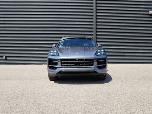 New 2026 Porsche Cayenne image 8