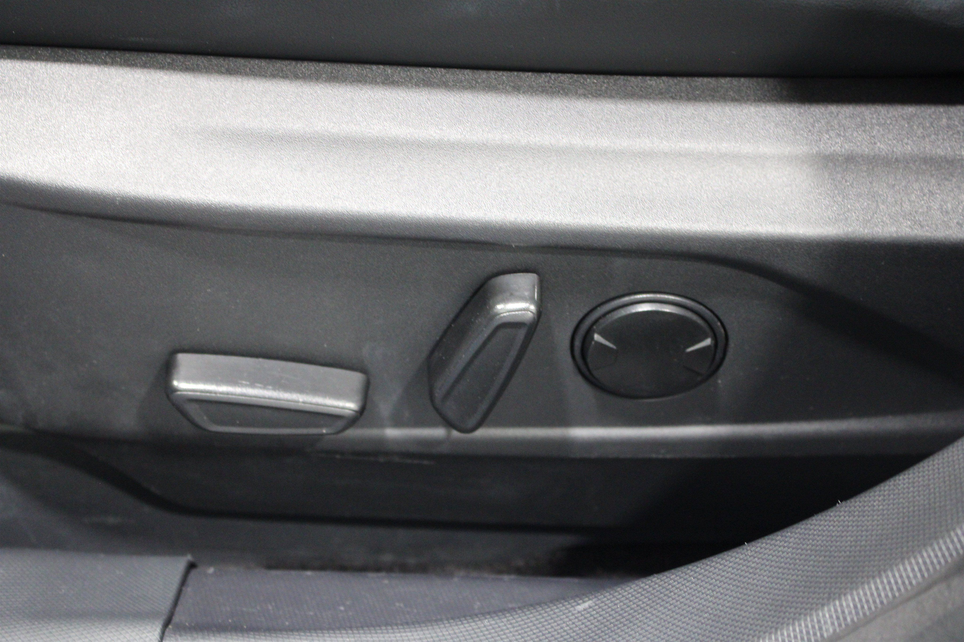 Used 2023 Ford Mustang Mach-E Premium AWD/4WD image 5