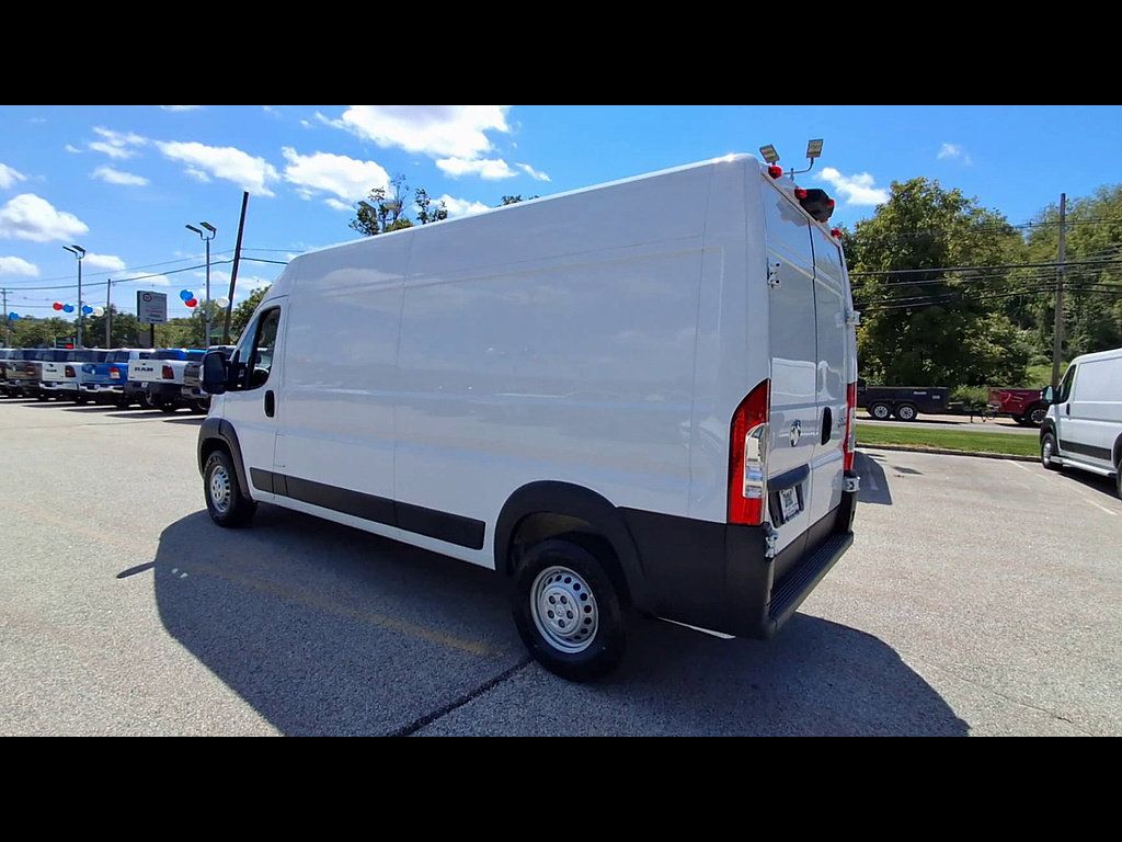 Used 2026 RAM ProMaster 2500 w/ Convenience Group FWD image 6