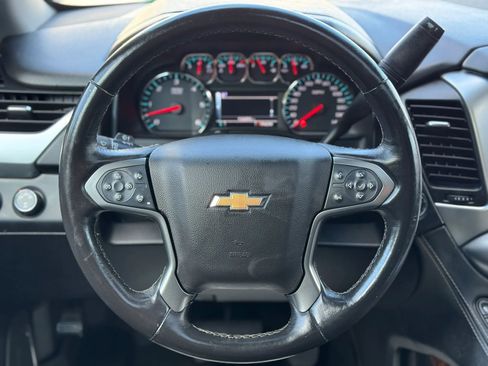 Used 2016 Chevrolet Suburban LTZ image 23