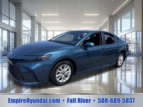 Used 2025 Toyota Camry LE FWD image 1
