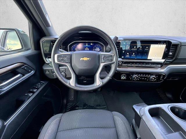 Used 2022 Chevrolet Silverado 1500 LT RWD image 7